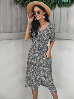 Kleid In Schwarz/ Weiß -Damenmodegeschäft pretty summer kleid in schwarz weiss 2