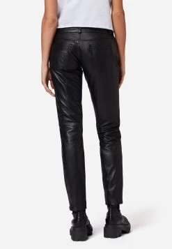 Lederhose Tally Pant In Schwarz 7 Lederhose Tally Pant In Schwarz -Damenmodegeschäft ricano lederhose tally pant in schwarz 2